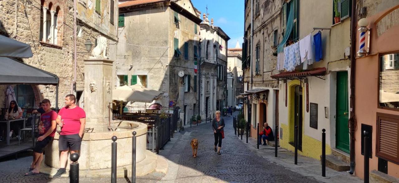 Dolce Vita Alta Ventimiglia Luaran gambar